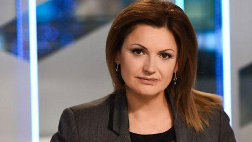 Водещата на новините по Нова телевизия Ани Салич разцъфна след
