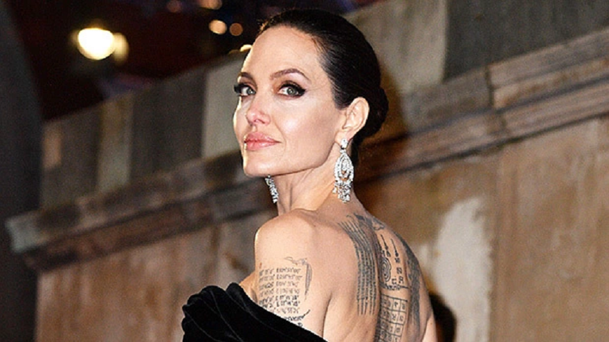 В последните дни британските медии подеха информацията, че Анджелина Джоли